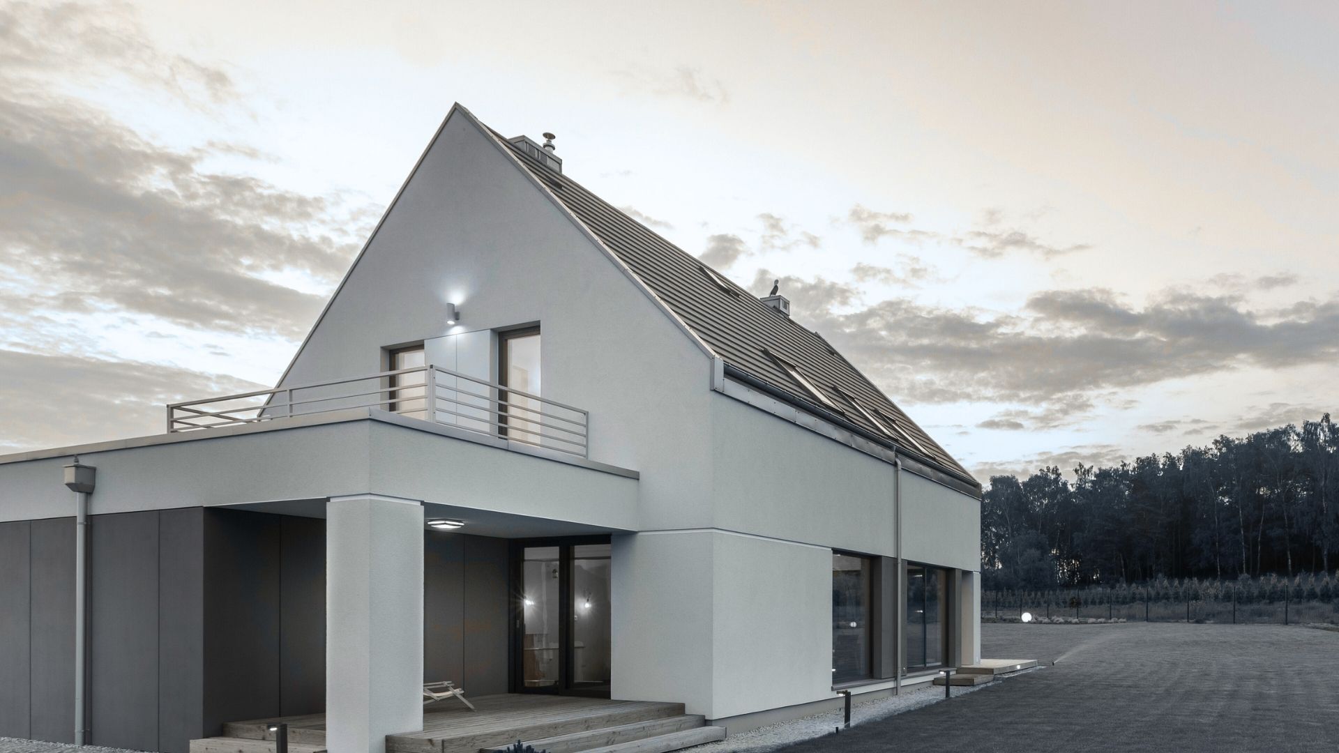 House Modenr Constrcution